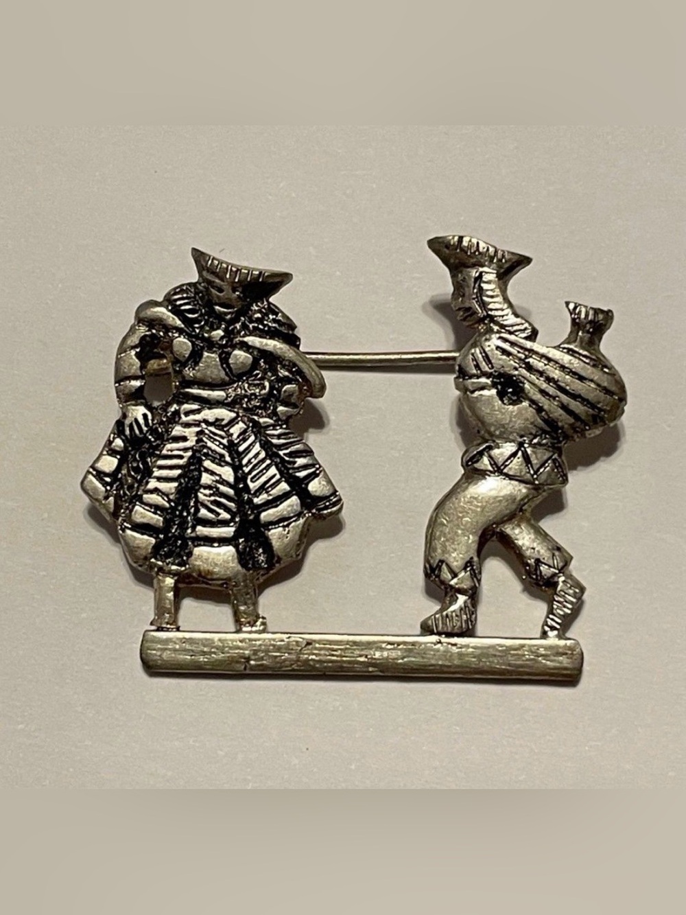 Vintage Sterlig Silver Storyteller Peruvian Brooch
